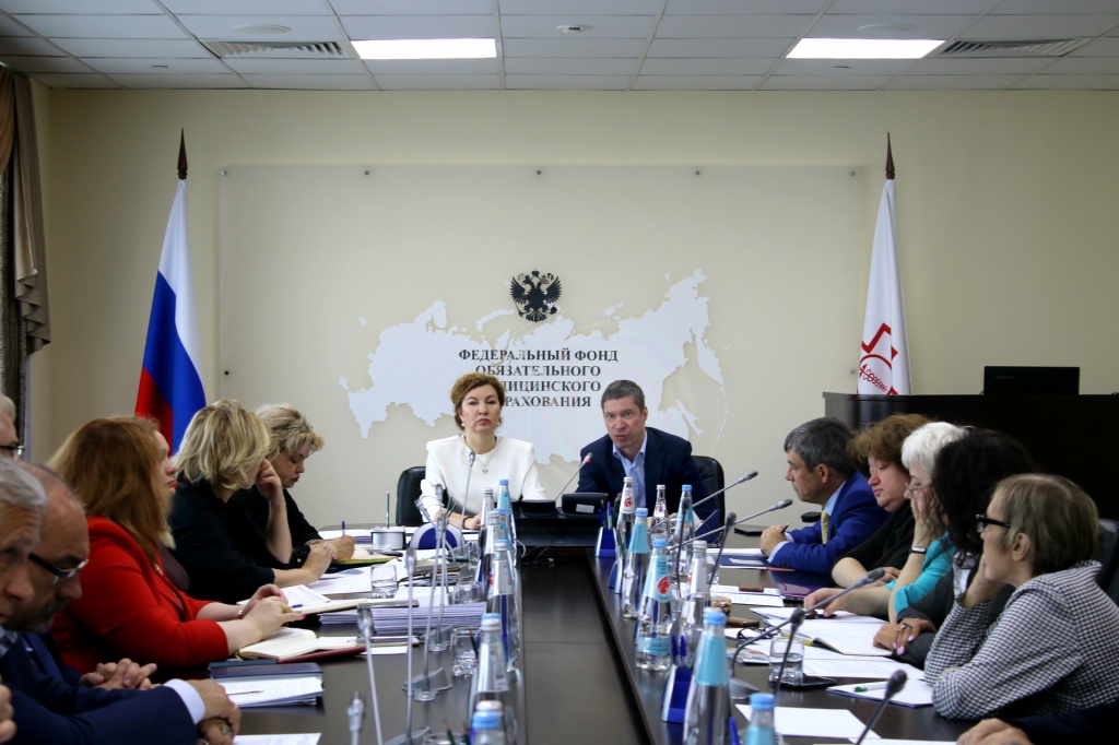 Председатель Федерального фонда ОМС Наталья Стадченко провела встречу с представителями Всероссийского союза пациентов и Всероссийского союза страховщиков