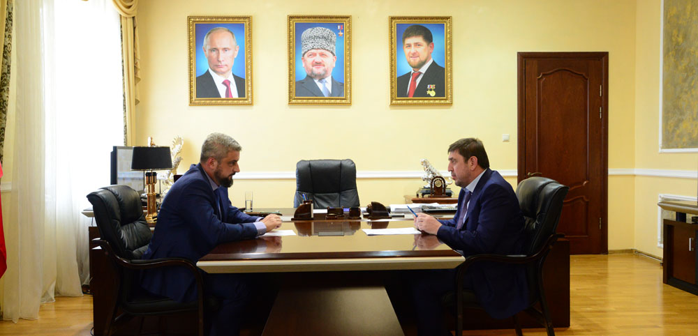 Денилбек Абдулазизов провел рабочую встречу с Советником Главы Чеченской Республики Тимуром Алиевым