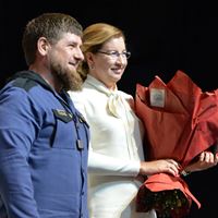 Рамзан Кадыров наградил Председателя Федерального фонда ОМС Наталью Стадченко медалью «За заслуги перед Чеченской Республикой»