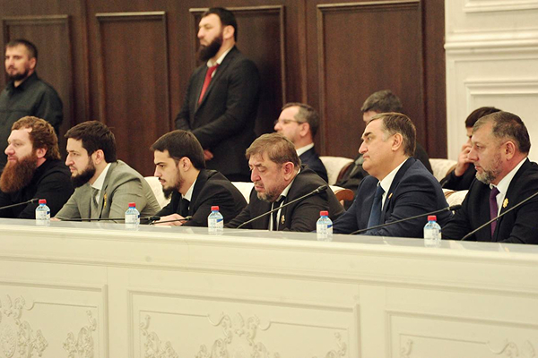 Денилбек Абдулазизов принял участие в расширенном совещании Главы ЧР