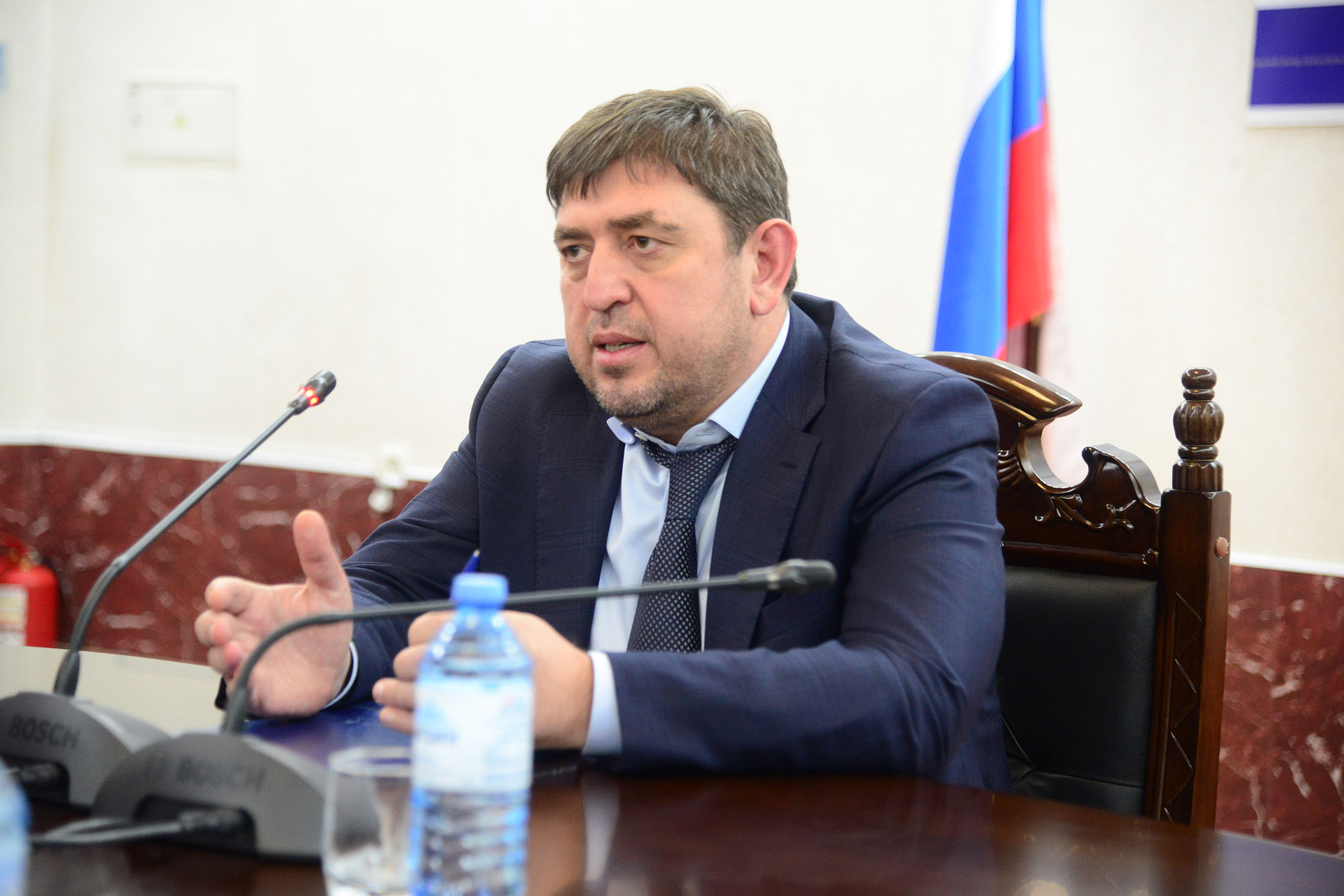 Денилбек Абдулазизов провел совещание по итогам 2019 года 