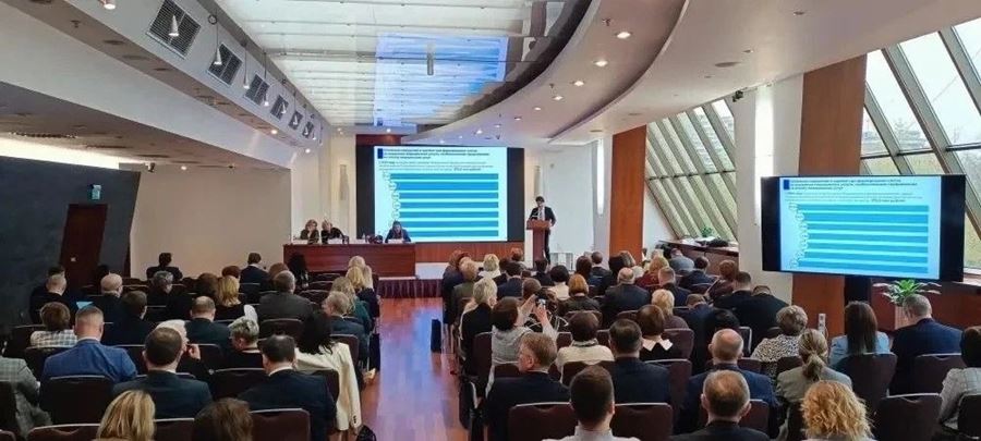 Денилбек Абдулазизов принял участие в расширенном совещании Совета директоров ТФОМС