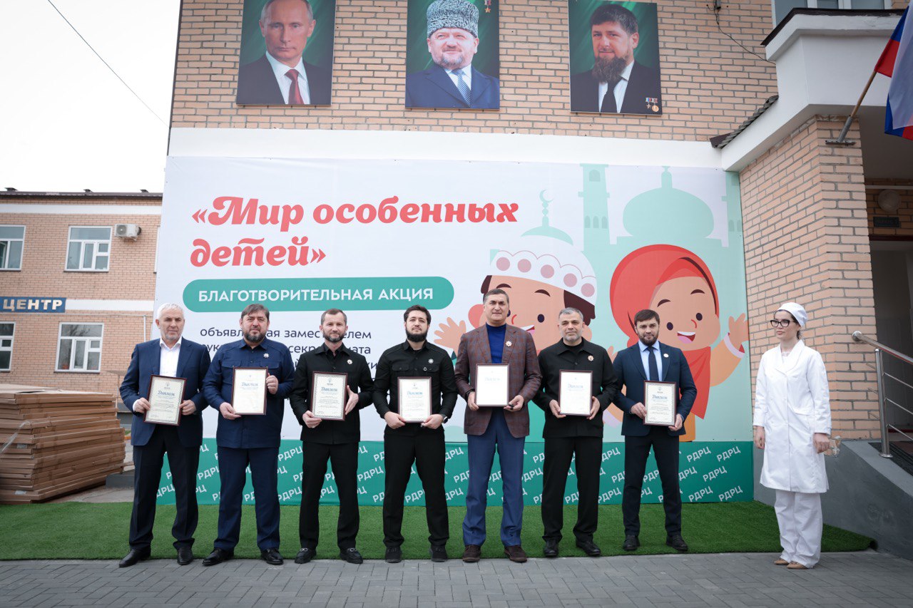 Денилбек Абдулазизов принял участие в благотворительной акции «Мир особенных детей»