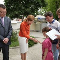 Жители Республики Крым получили первые полисы обязательного медицинского страхования 